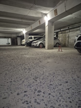 Паркінг паркомісце гараж - фото 1