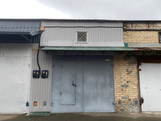 Сдам в оренду гараж на Березняках (кооператив Тельбiн) Киев