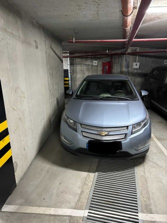 Здається в оренду  паркомісце по вулиці  Червоної Калини 35в - фото 1