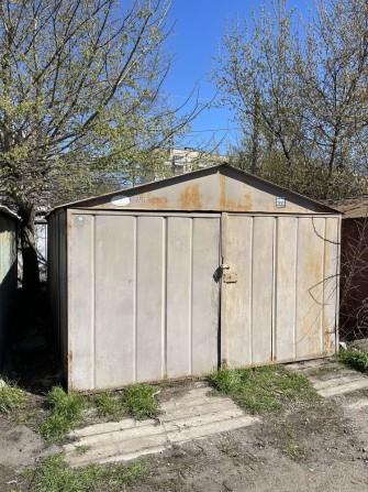 Железный гараж, стоянка, Ген.Петрова угол Радостной 1200 грн - фото 1