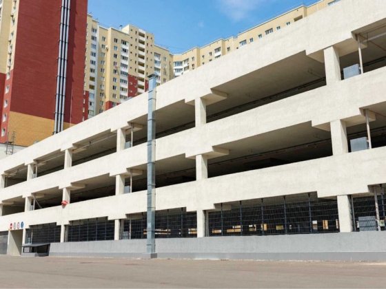 Паркінг Ліпінка / варшавський . аренда паркоместо . Паркинг Липинка Киев