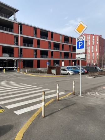 Червоний Паркінг  ЖК Комфорт Таун Регенераторна,4 Ж - фото 1