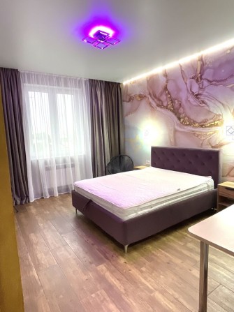 Сдам в Центре современную квартиру  новострой  ЖК Инфинити - фото 1