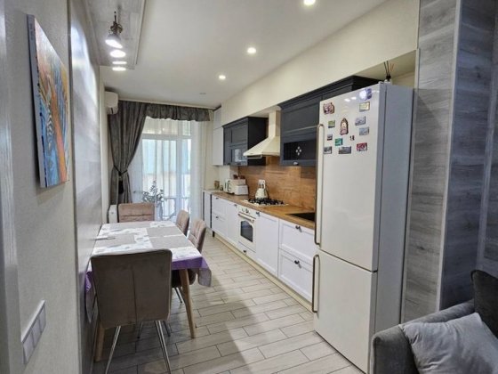 Сдам 2 комнатную квартиру ЖК Изумрудный город,Авантаж,метро Бот Сад Харьков