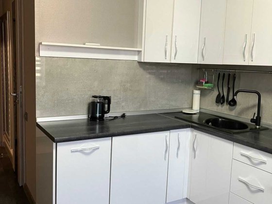 Сахарова/Бочарова, добротная квартира в новом доме, газ, охрана Одесса