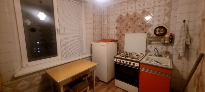 Сдаю 1-к, метро Хол.гора 3 минуты, ул.Холодногорская. 4 - фото 1