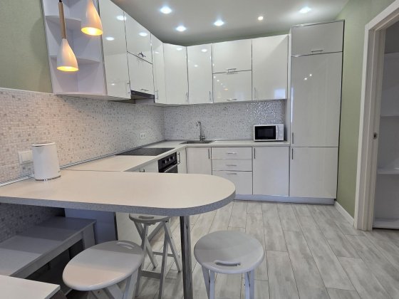 Сдам 2 ком квартиру Левада,евродвушка,ул.Заливная,5 этаж, супер ремонт Харків