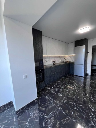 Пропозиція оренди 2 кім квартири в НОВОБУДОВІ по вул. Студинського - фото 1