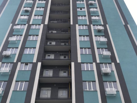 Новобудова біля метро Салтівська Харків