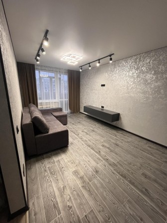 Сдам 2к.кв. м. Студенческая - фото 1