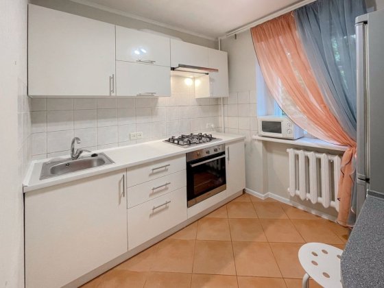 БЕЗ КОМІСІЇ! Довгостроково з літом. Затишна 2 к. кв. на Сегедськиій Одесса