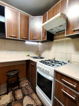 Сдам в аренду хорошую 1ккв на Баварии, круг троллейбусов 11, 27 - фото 1