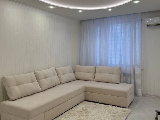 Сдам 1комн квартиру м. Дворец Спорта в новострое Харьков