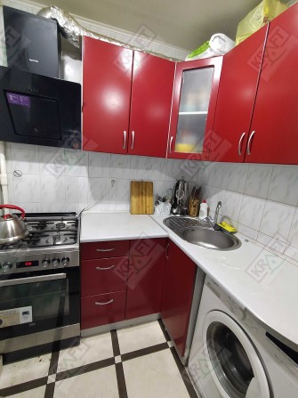 Сдам 3 комнатную  первый дом метро  Студенческая - фото 1