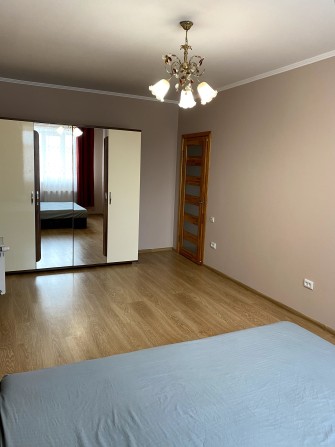 Здається 2-кімнатна квартира з сучасним ремонтом у ЖК "Софія Київська" - фото 1