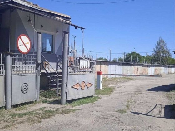 Продам гараж 21 метр, в НОВОБОВАРСКОМ районе  SM Харків