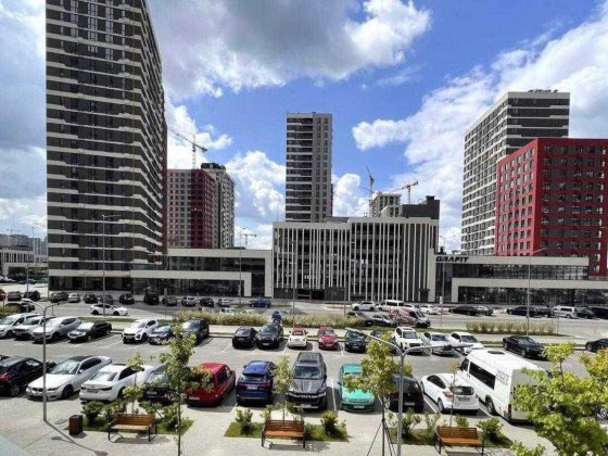 Паркомісце в паркінгу Варшавський Варшавский плюс Олеся 25 Київ