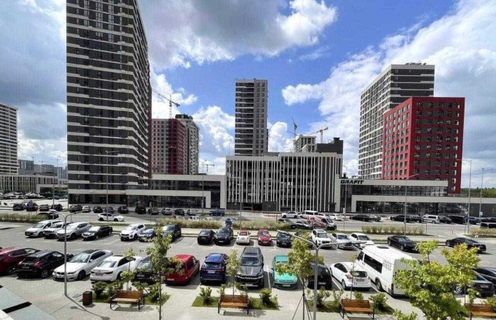 Паркомісце в паркінгу Варшавський Варшавский плюс Олеся 25 - фото 1