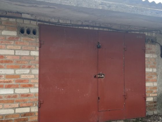 Продам просторий гараж у зручному місці! Долинська