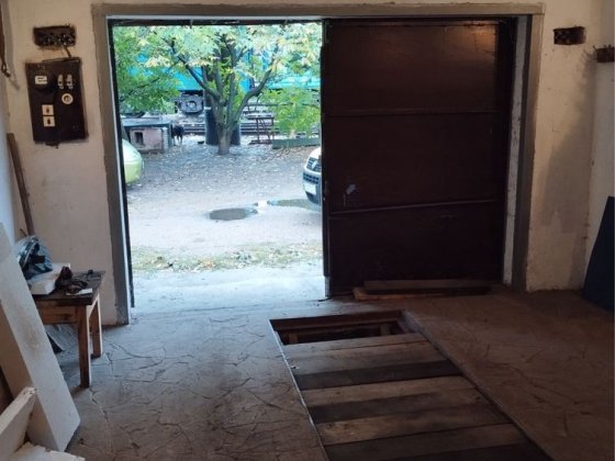 Продається гараж в центрі