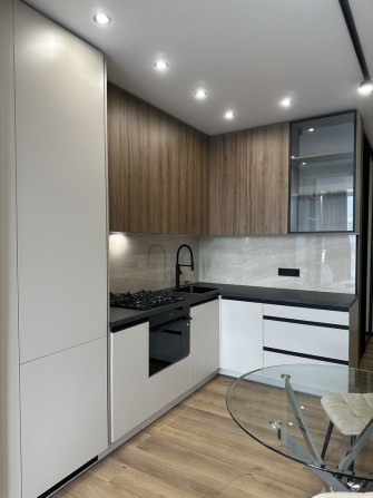 Перша оренда‼️Велика тераса, євродвушка 46 кв.м. - фото 1