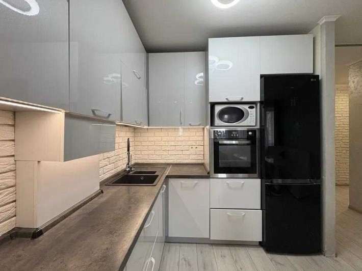 Оренда 3-кімнатної квартири у ЖК Волошковий, 112 м² - фото 1