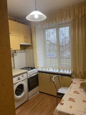 Сдам 2-ком квартиру Толбухина, Мкдональдс.  2/9 эт.  60м - фото 1