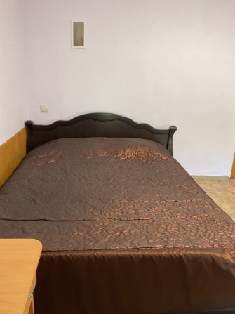 СРОЧНО Евроремонт  2 комн 7 ПЕРЕСЫПСКАЯ своя часть двора, ЖИВОТНЫМИ - фото 1