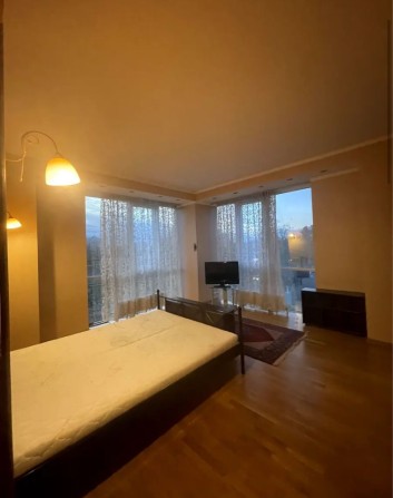 Аренда 1-комнатной квартиры возле ПАРКА ПОБЕДЫ - фото 1