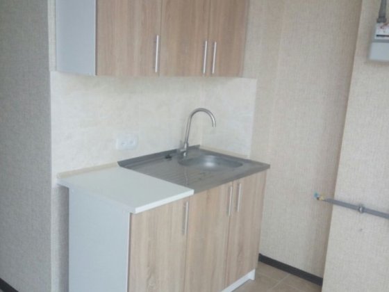 Сдам рядом с метро своя новый ремонт мебель техника Харьков