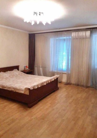 СДАМ 2 комн.квартира ЦЕНТР бОЛЬШАЯ Новая мебель техника  Новосельского - фото 1