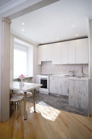 Сдам 2 Х Ком квартиру Ул Канатная Угол Нахимова Сталинка - фото 1