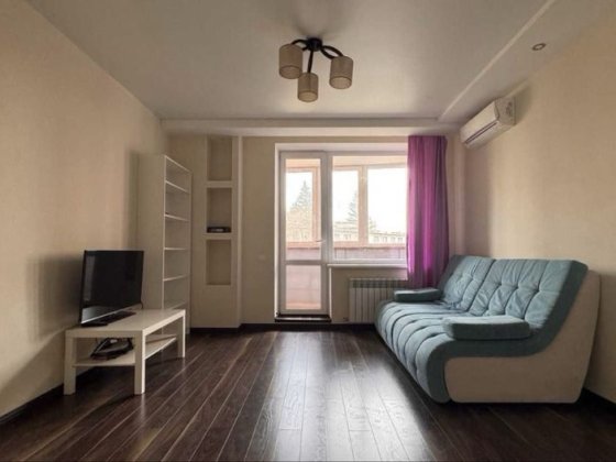 Большая 1-к квартира на Алексеевке, ЖК Молодежный, Мирослава Мыслы 48 Харків