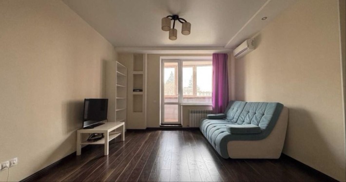 Большая 1-к квартира на Алексеевке, ЖК Молодежный, Мирослава Мыслы 48 - фото 1