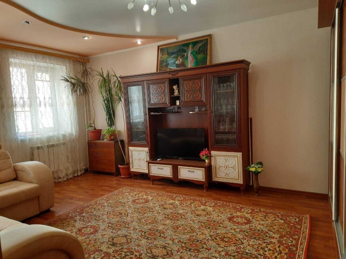 Сдам 2-к квартиру м.Малышева - фото 1