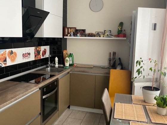 Сдам шикарную 3х комн квартиру м. Дворец Спорта Харьков