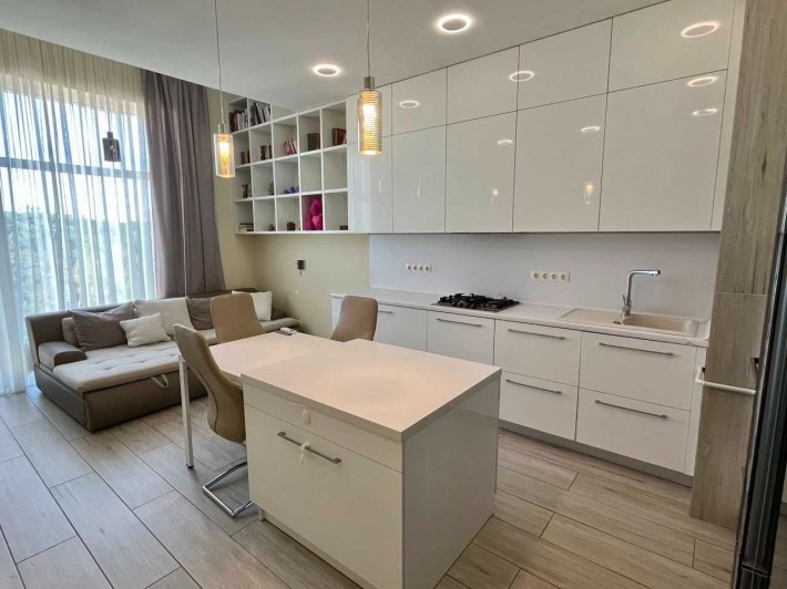 Автономное отопление! Аренда 3-х кв. в ЖК Shatilovka Hillside. - фото 1