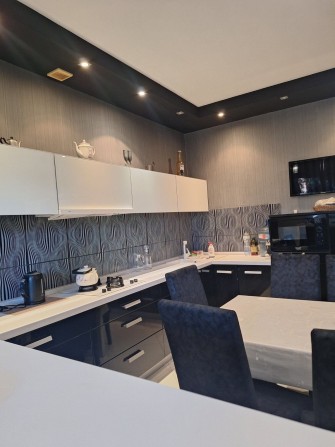 Сдам дом до июня месяца  600$ - фото 1