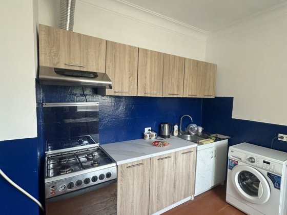 Здається будинок біля готелю «ксенія» Кам'янець-Подільський