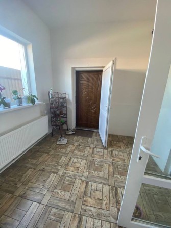 Здається великий будинок - фото 1