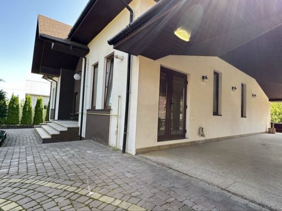 Довгострокова  оренда приватного  будинку