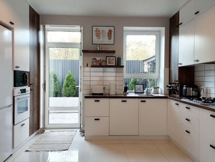 Гарний таунхаус з генератором в оренду. Буча, вул. Яснополянская. - фото 1