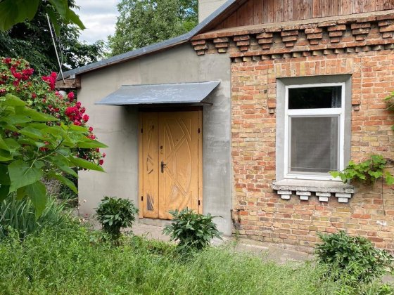 Здам 1 кім частину будинку Рівне