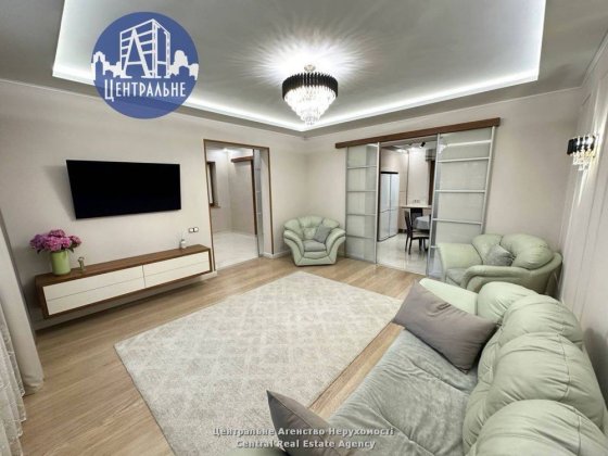 Оренда просторого будинку в Центрі міста Черновцы