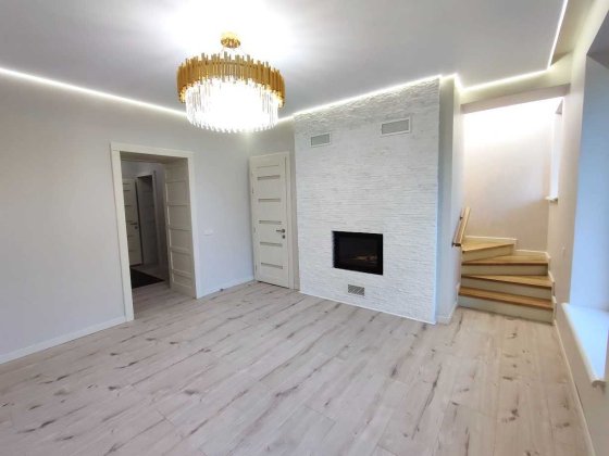 Оренда будинку на вул Маяковського, Центр міста, район вул Кобилянська Черновцы