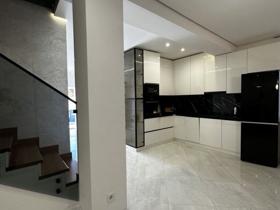 Оренда 4 кімнатного котеджу з новим ремонтом. Ужгород