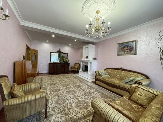 Оренда таунхаусу в районі ТЦ , Майдан Черновцы