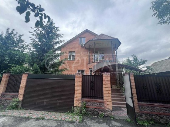 Аренда дома Святошинский рн м. Академгородок Киев