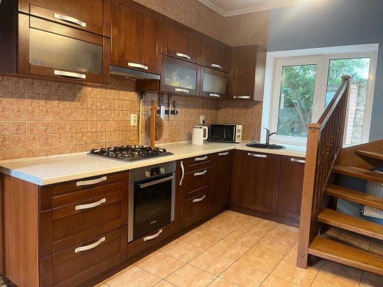 Здам в оренду частину будинку в Центрі, 4 кімнати Винница