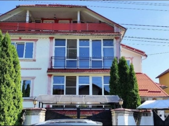 Здається будинок під комерційну діяльність Ужгород